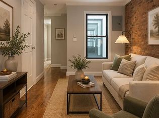 438 W 52nd St #7E, New York, NY 10019