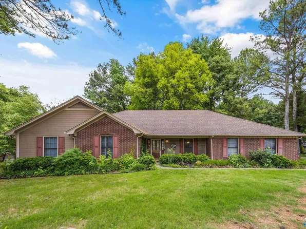 212 Crossrail Cir, Harvest, AL 35749