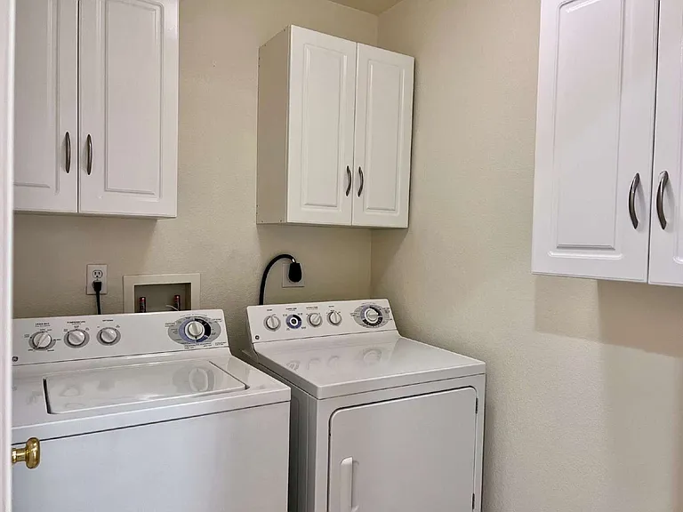 1121 S Richfield St — Photo 19