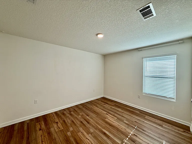6420 Churchill Cir — Photo 18