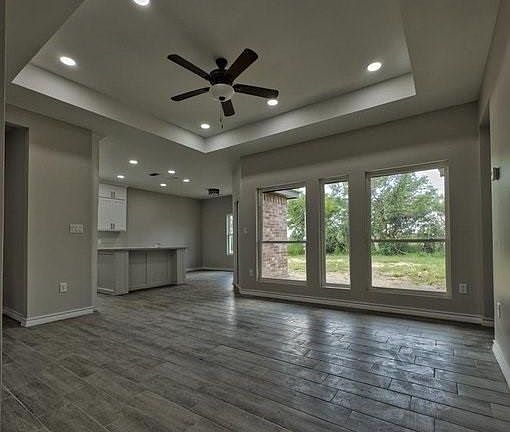 5th image of 2306 W Gayle Ave