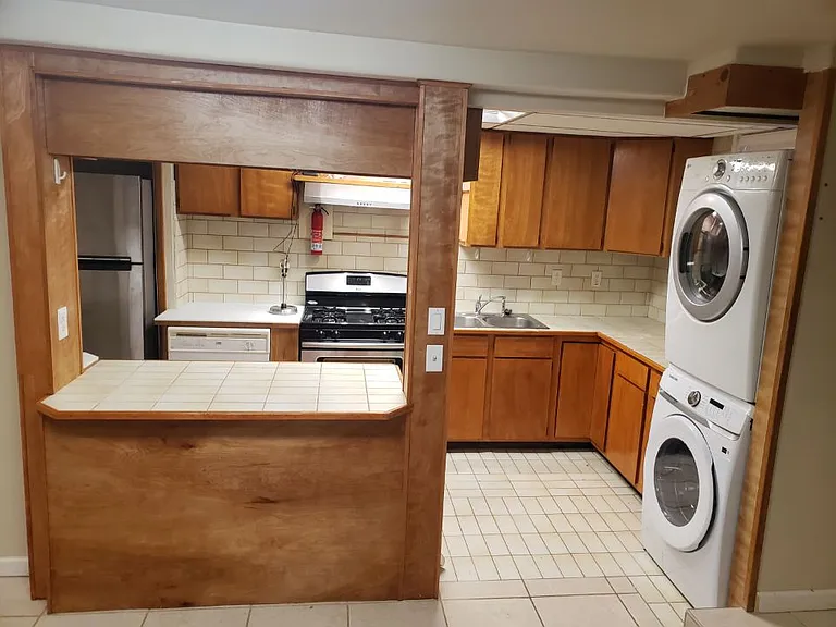 525 Price St #B — Photo 8
