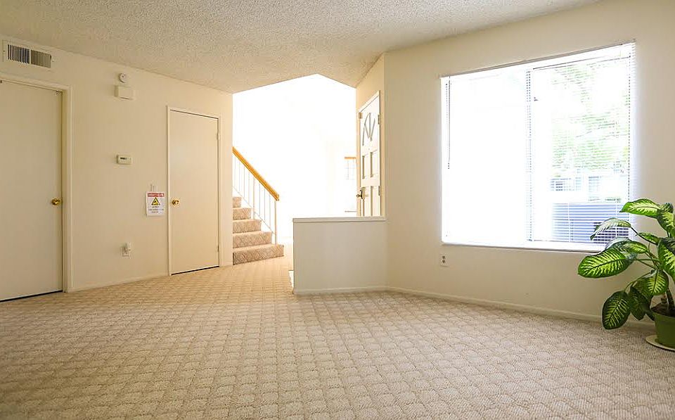 1st image of 669 Alder Ln