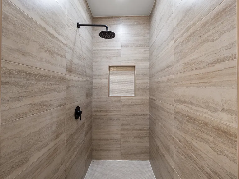 3601 Hidalgo Cir #B — Photo 13