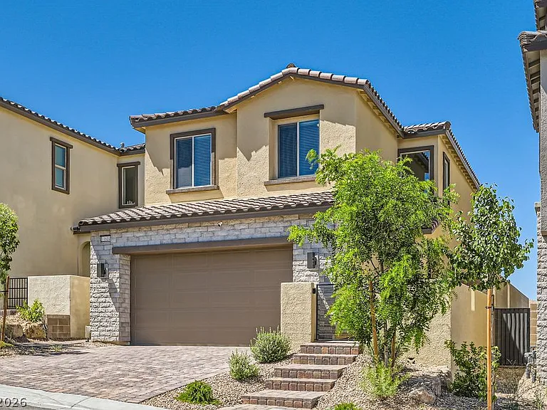 11604 Desert Hollow Ave — Photo 2