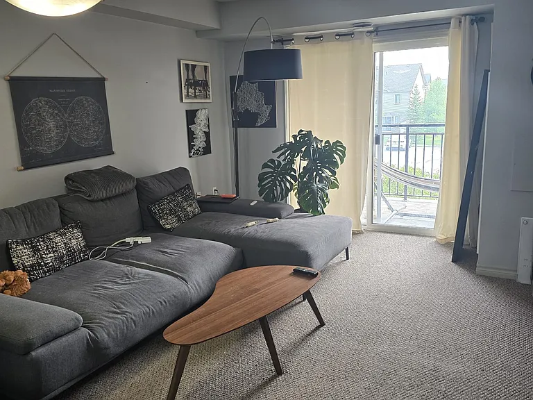 67 Kingsbury Sq #213 — Photo 11