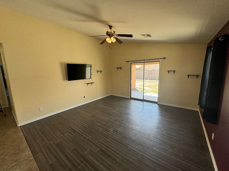 7371 W Alicia Dr — Photo 5