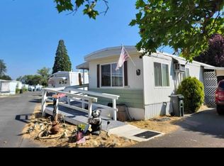 1241 Dowell Rd, Grants Pass, OR 97527