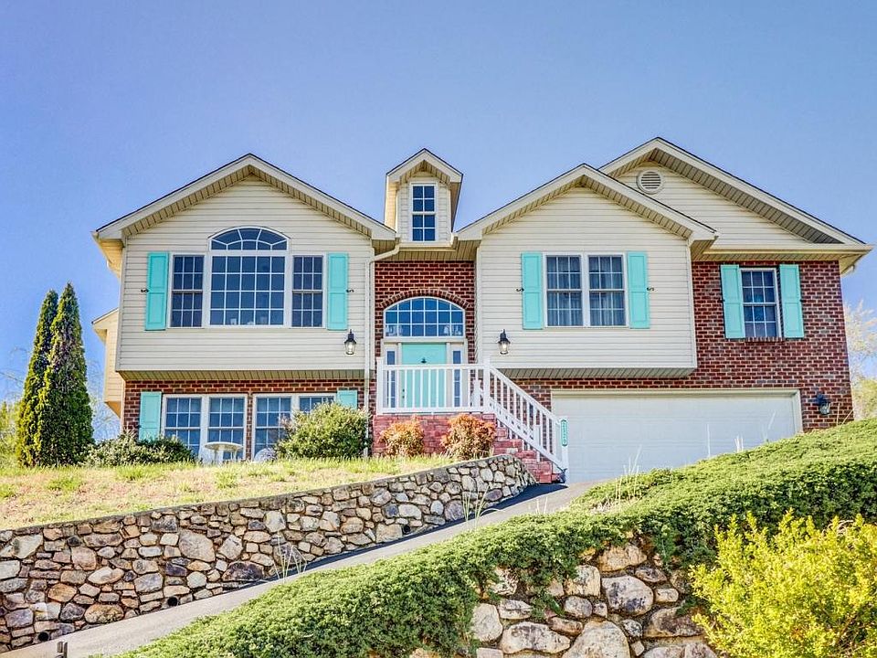 1st image of 2529 Fountain Ln