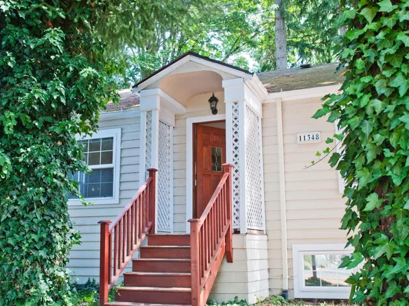 11348 15th Ave NE, Seattle, WA 98125