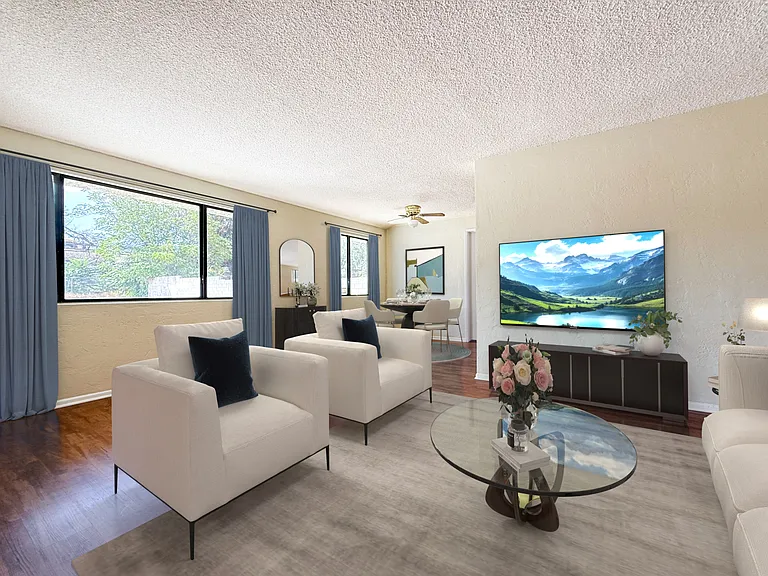 Villa Tarzana Apartment Homes — Photo 11