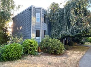 2327 Yale Ave E Unit C, Seattle, WA 98102