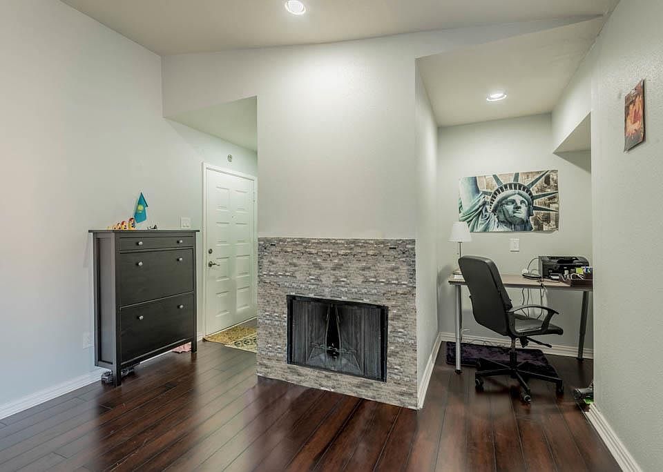 1st image of 1915 Augusta Dr APT 51