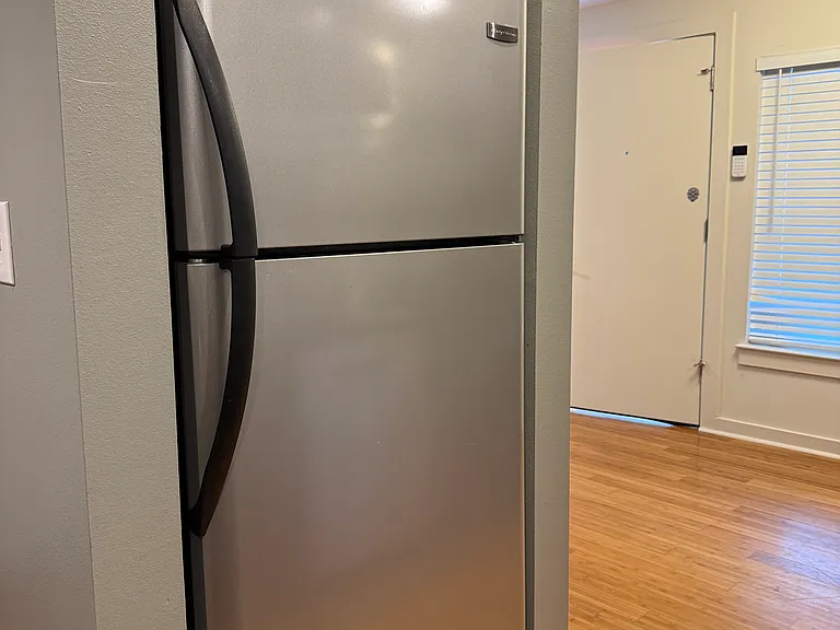 2200 Dickson Dr #101 — Photo 30