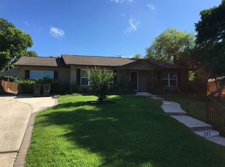 725 Morningside Dr, Terrell Hills, TX 78209