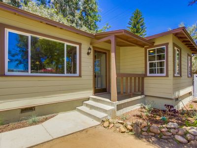 1296 Cresthill Rd, El Cajon, CA, 92021