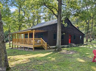 200 Sweetbriar Ln, Cross Junction, VA 22603