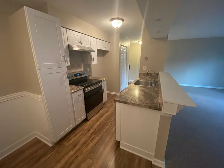 47 Bolton Ct — Photo 6