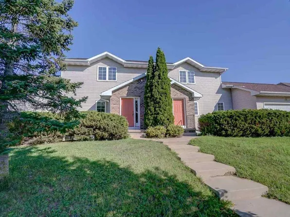 236 Harbour Town Dr, Madison, WI 53717
