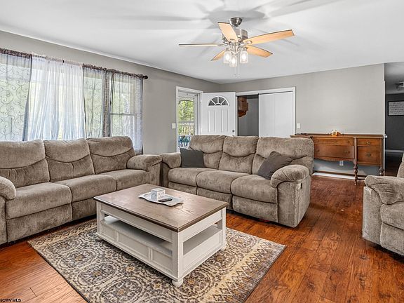 5th image of 247 Riggs Ln