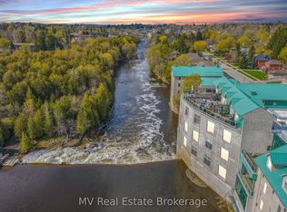 478 Saint Andrew St E #104, Centre Wellington, ON N1M3V7
