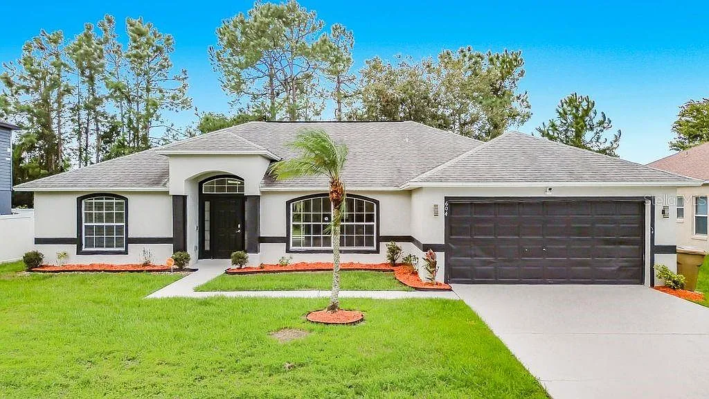 3 bed, 2.0 bath, 1870 sqft, $2,200 — Photo 1