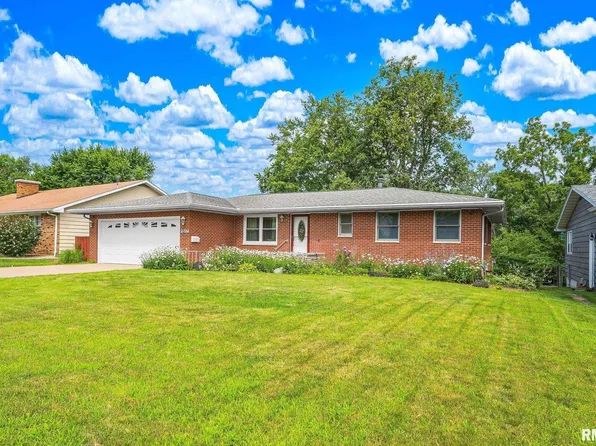 1517 W Teton Dr, Peoria, IL 61614