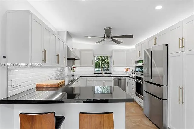 7801 SW 58th Ave — Photo 8