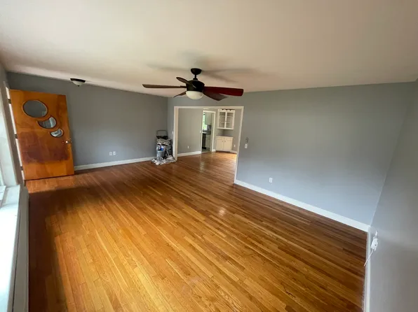 53 Littleworth Rd, Dover, NH 03820