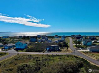 1420 Diamond Head Ave SW, Ocean Shores, WA 98569