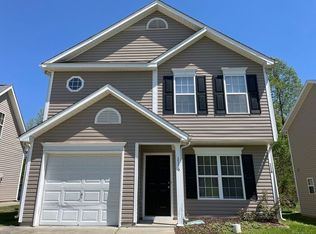 1116 Rolette Ct, Charlotte, NC 28216