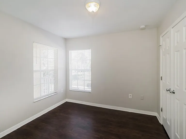 2408 E 31st Ave — Photo 12
