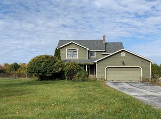 242 Woody Dr, Swanton, VT 05488