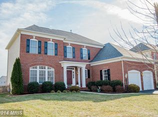 902 Tinsman Dr NE, Leesburg, VA