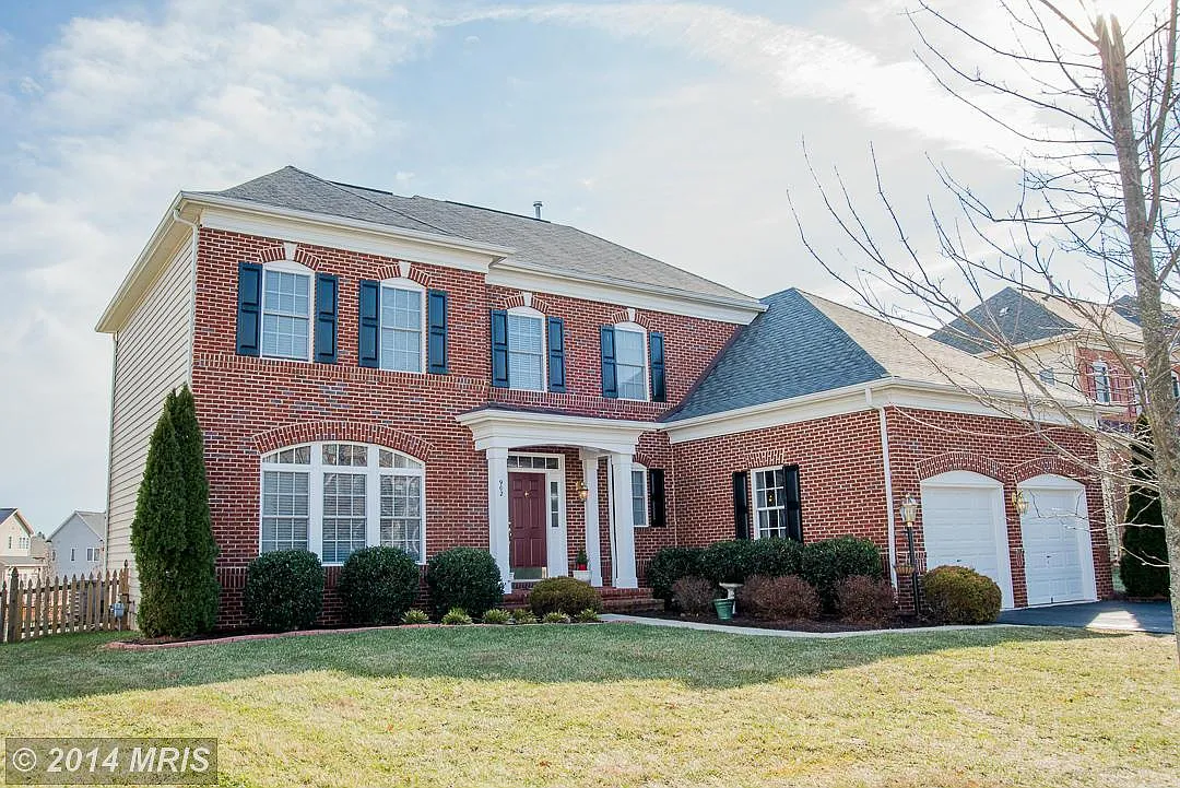 902 Tinsman Dr NE photo 1