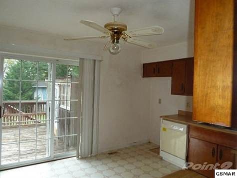 5th image of 360 Sky Valley Cir