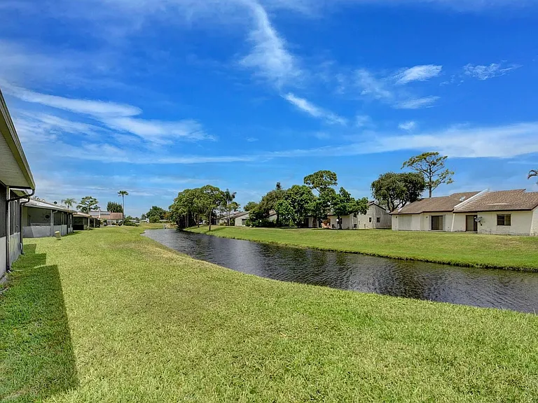 1921 Monks Ct — Photo 14