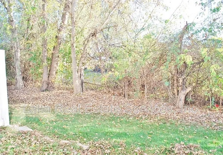 3210 SW Iron Creek Dr — Photo 3