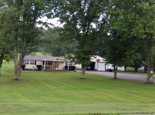 1238 Buckeye Rd, Mount Morris, PA 15349