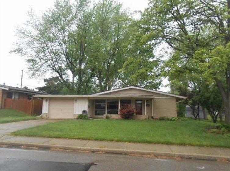 1st image of 3255 Waltham Ave