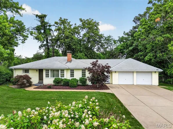 11147 Olive Blvd, Saint Louis, MO 63141