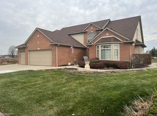 50574 Crusader Dr, Macomb, MI