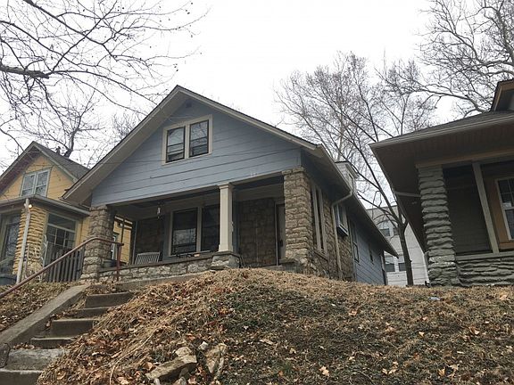 3rd image of 805 E 40th St