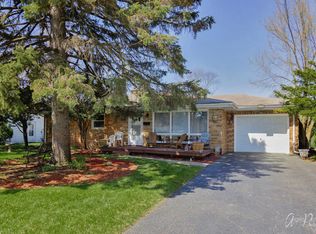 366 Harold St, Crystal Lake, IL 60014