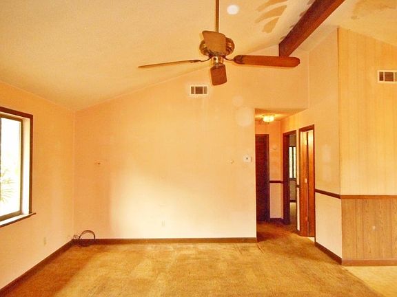 4th image of 891 Algaringo Ave SE