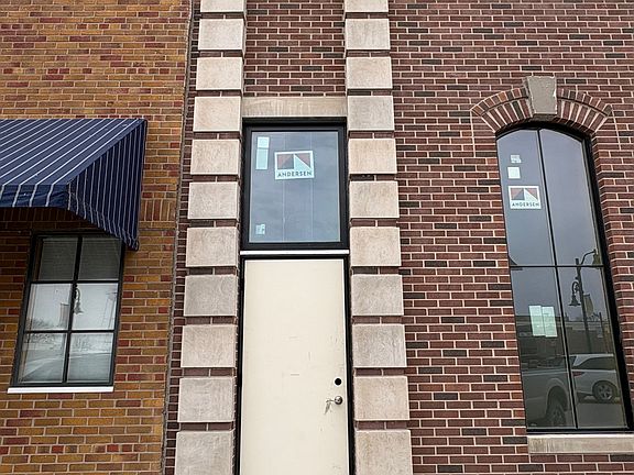 5th image of 100 NW 2nd St #1