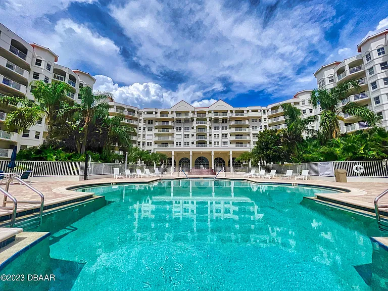 1 John Anderson Dr #Penthouse 7 — Photo 117