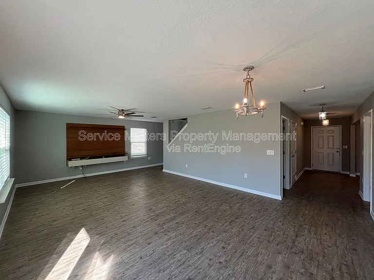 5881 Old Plantation Ct — Photo 12