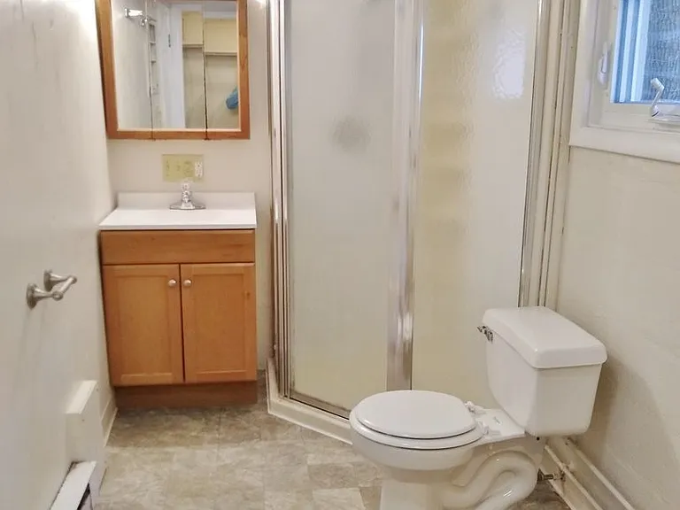 520 Frederick St — Photo 12