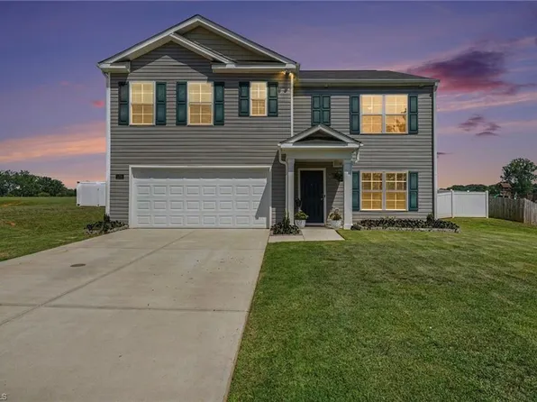 1218 Hickory Point Dr, Lexington, NC 27292